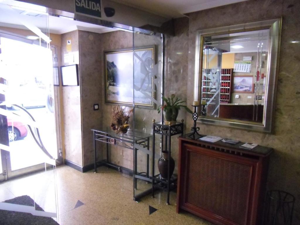 Hostal Don Suero León Extérieur photo