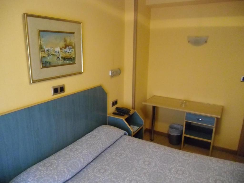 Hostal Don Suero León Extérieur photo